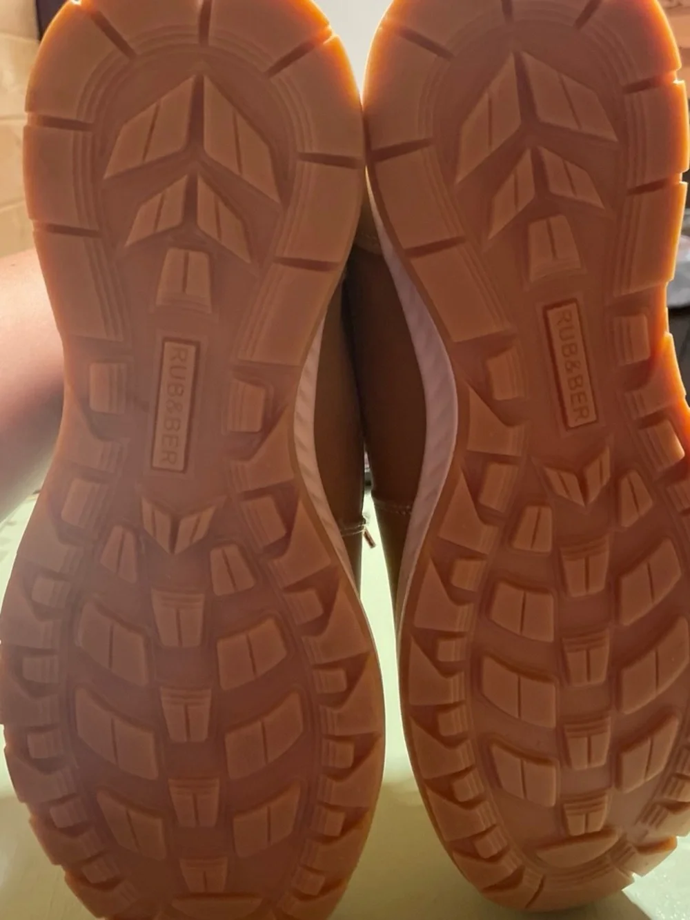 Tan Work-Style Boots size 10 Andrea men